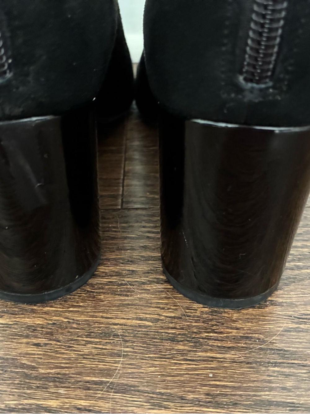 Suede Boots by 1901, Black Shiny Heels and Boot Toe 🖤 - Picture 3 of 11